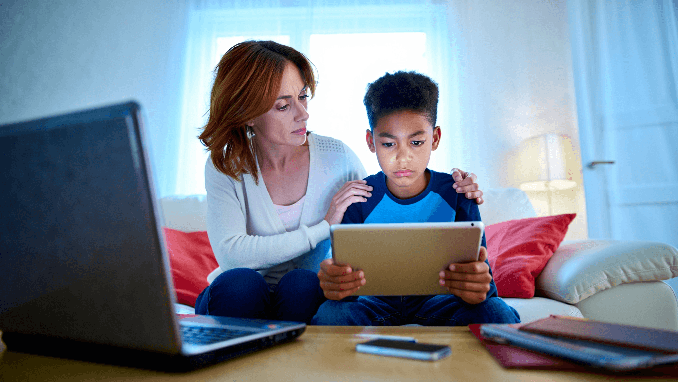 Vacances d’hiver 2026 : les
écrans toujours omniprésents dans le quotidien des enfants, malgré
une forte envie de temps en famille